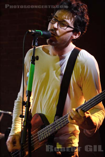 WE ARE SCIENTISTS - 2006-11-16 - PARIS - La Maroquinerie - 